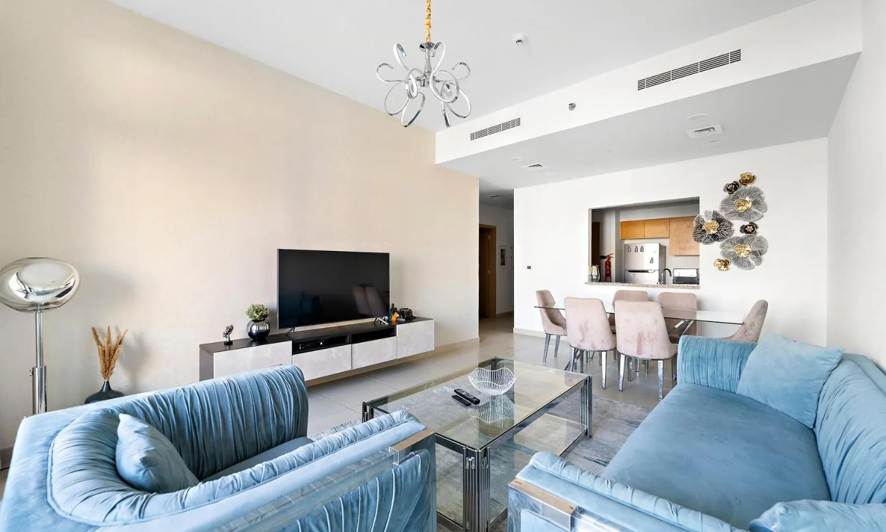 2Br Plus Maid Bellevue Tower 1, Burj Khalifa View Apartment Dubai