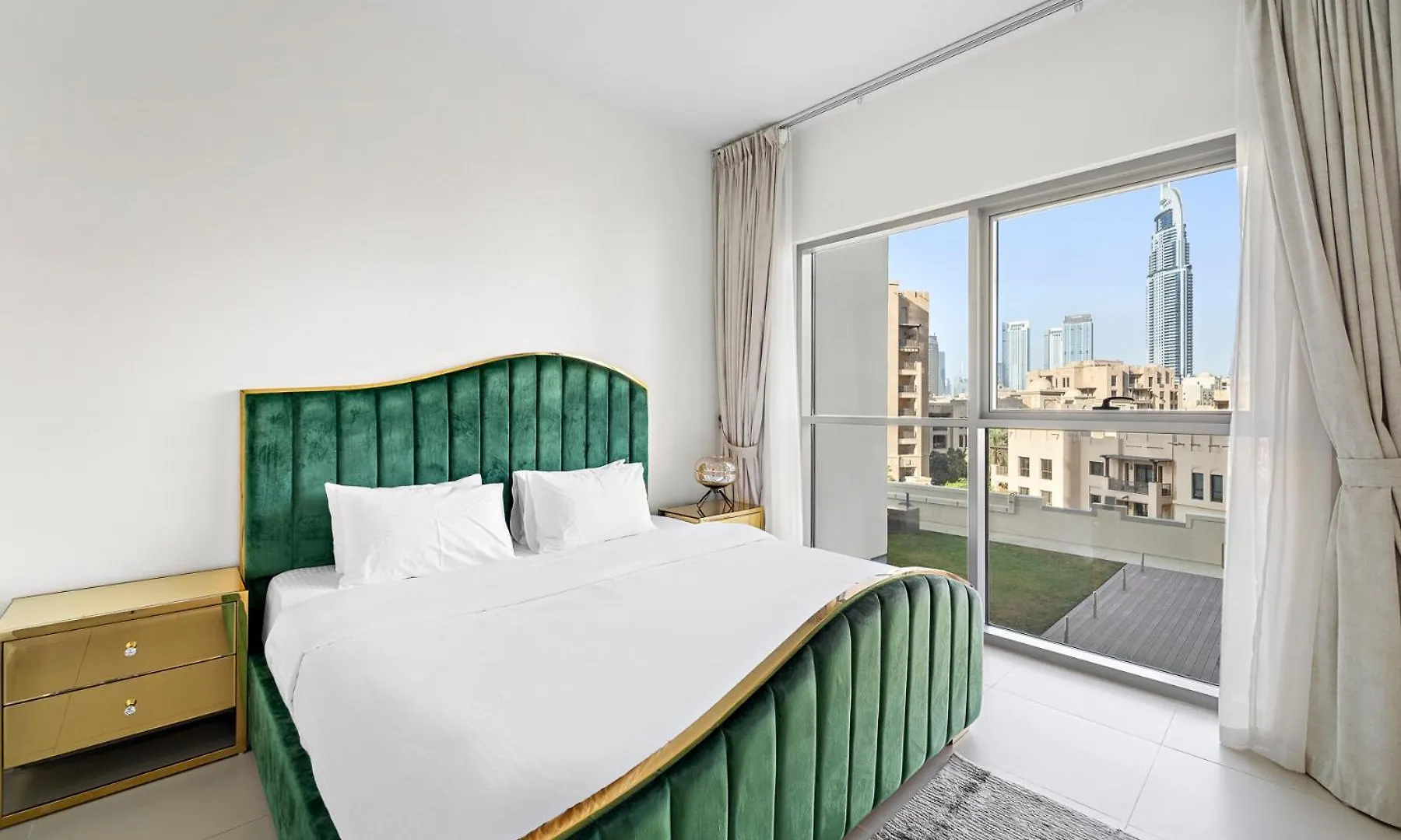 2Br Plus Maid Bellevue Tower 1, Burj Khalifa View Apartment Dubai